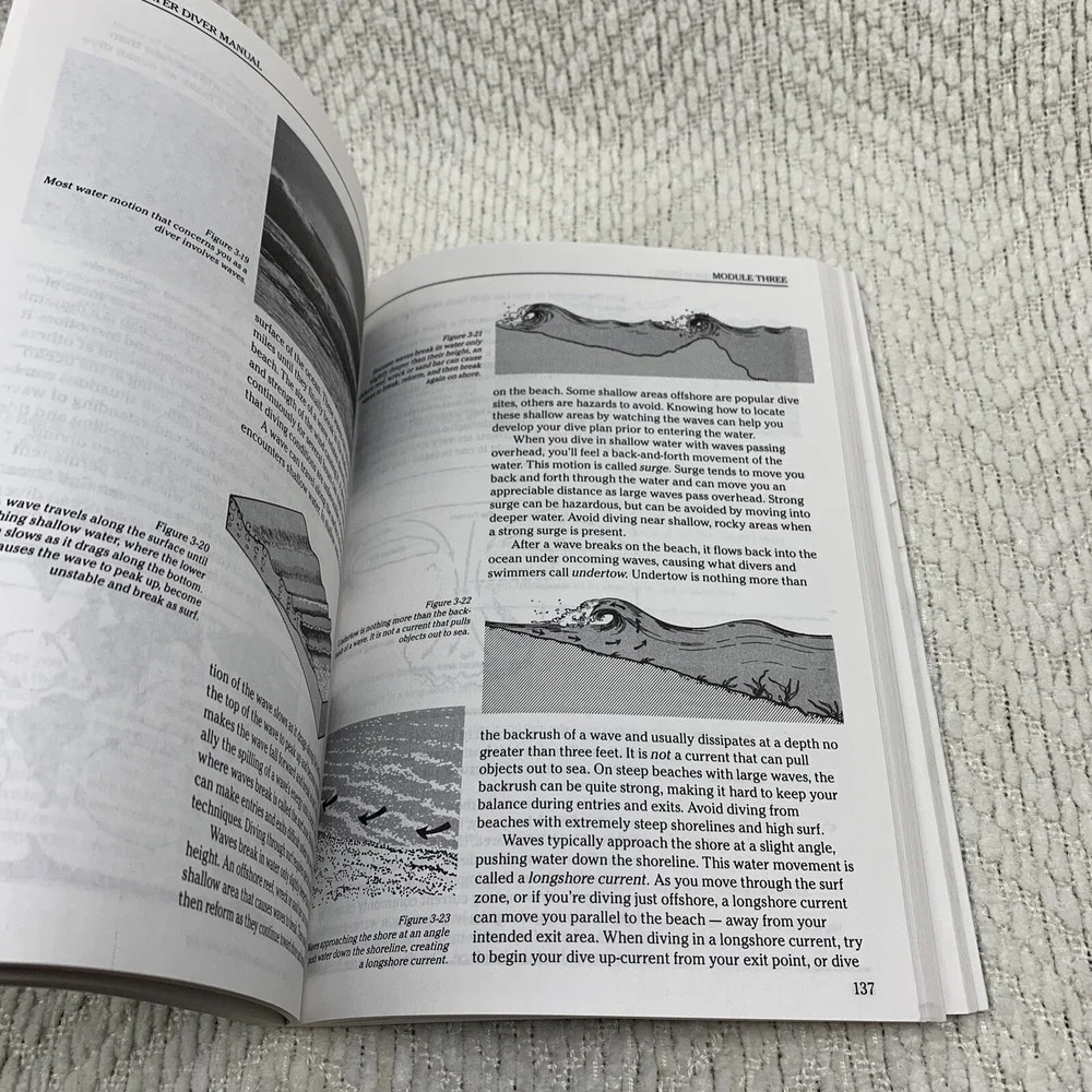 PADI Open Water Diver Manual (1990 S.C. Book) Fun and Adventure of Scuba Diving‎